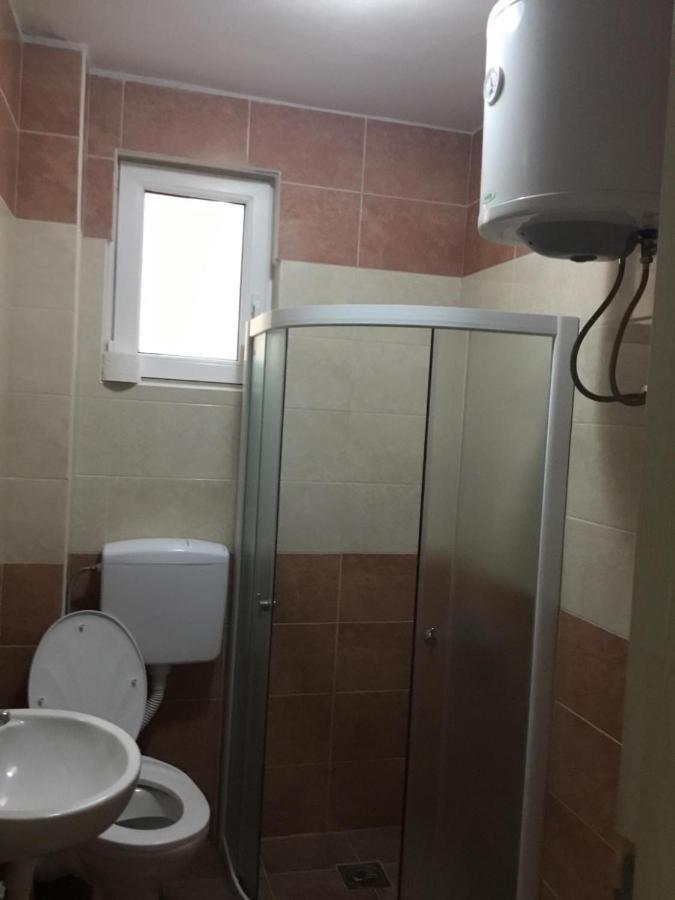 Dk Apartmani Dobra Voda Eksteriør bilde